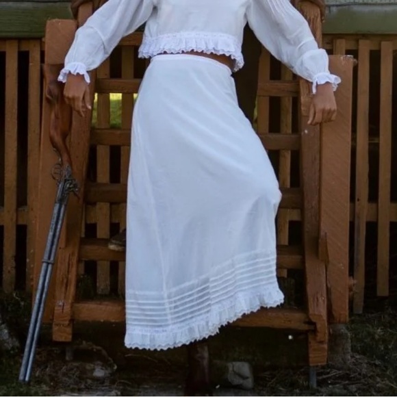 The silk co Sasha skirt white - Picture 1 of 2